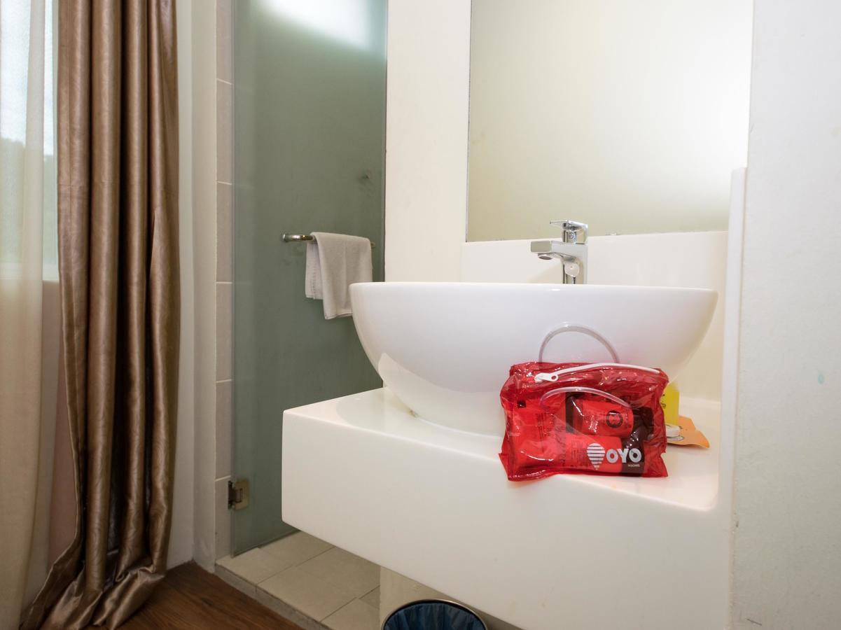 Oyo 114 Sandpiper Hotel Kuala Lumpur Luaran gambar